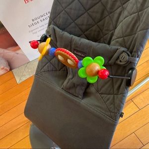 BABY BJÖRN Bouncer with removable wooden toy